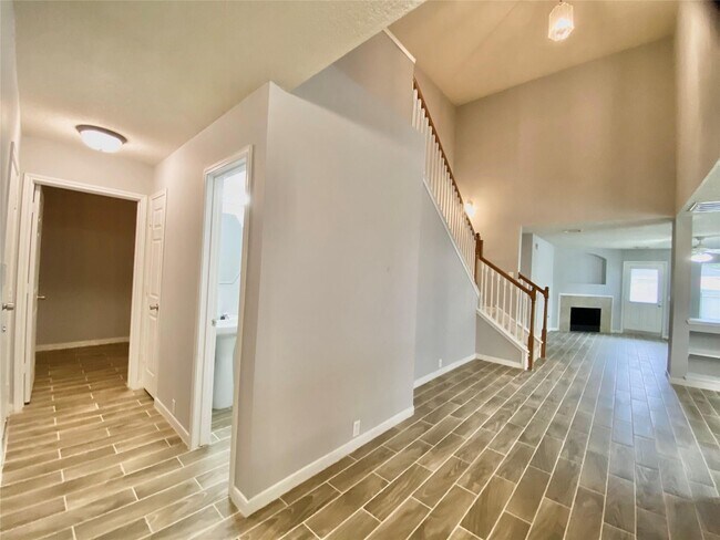 Building Photo - 17419 Prospect Meadows Dr