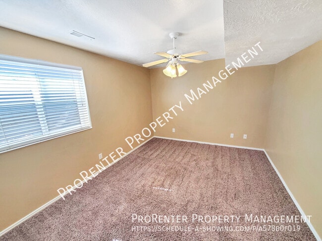 Building Photo - 1488 Earl Cir
