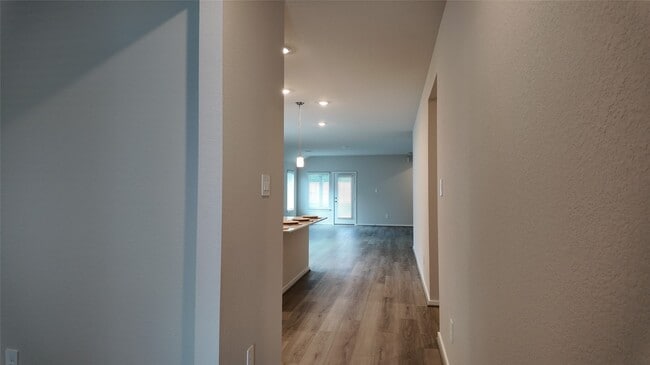 Building Photo - 16241 Parish Pointe Ct