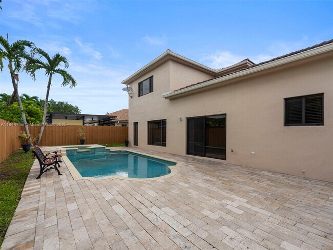 Building Photo - 1438 SW 154th Ct