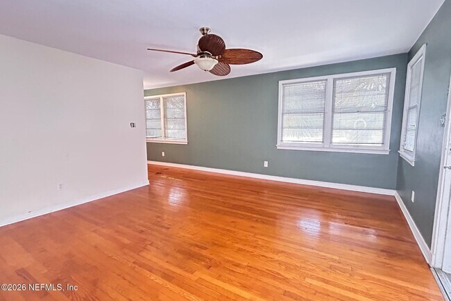 Building Photo - 55 Riberia St