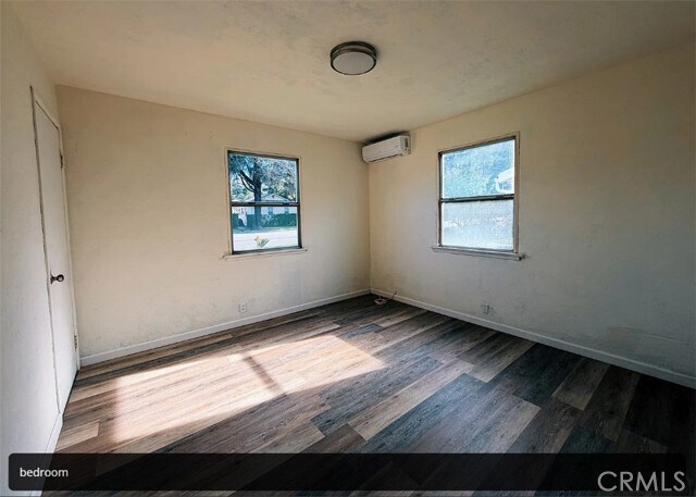 Building Photo - 1554 3rd St