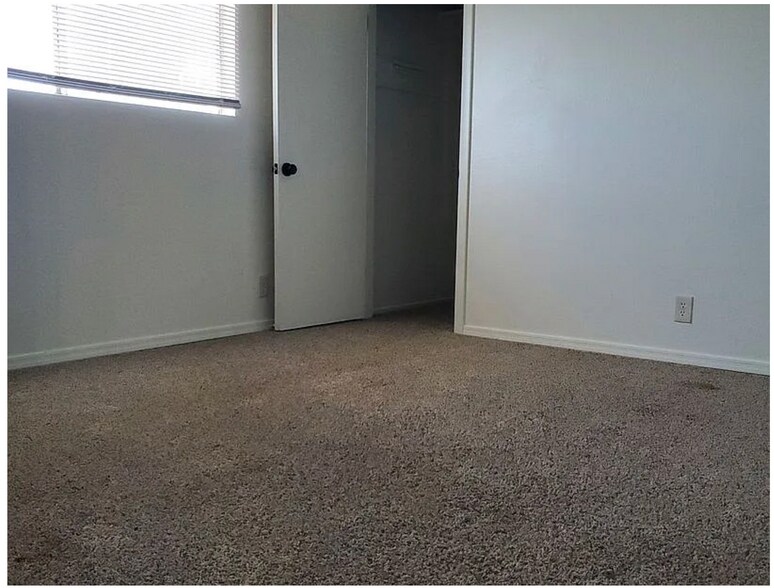 Building Photo - 3181 Kearsage Dr