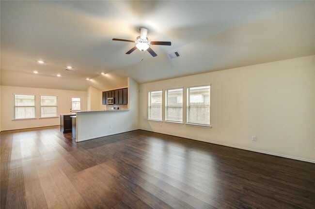 Building Photo - 18907 Via Flora Dr