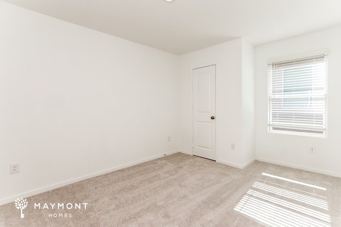 Building Photo - 518 Paul Cyn