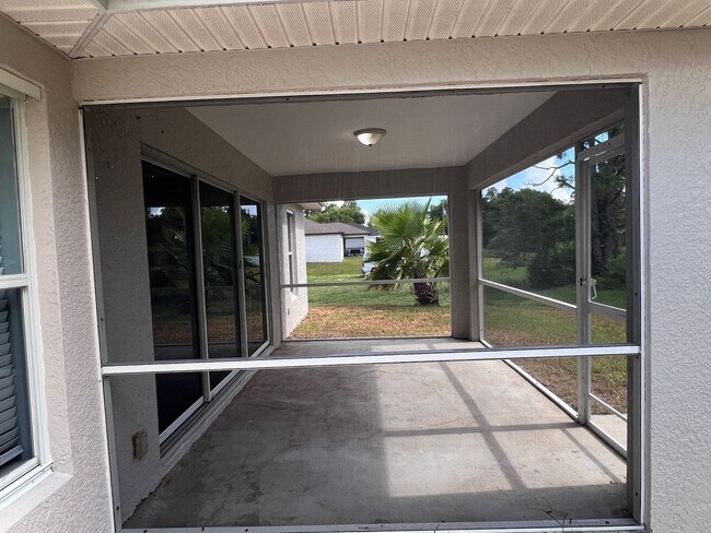 Building Photo - Charming 3-bedroom, 2-bath single-family home with a garage.