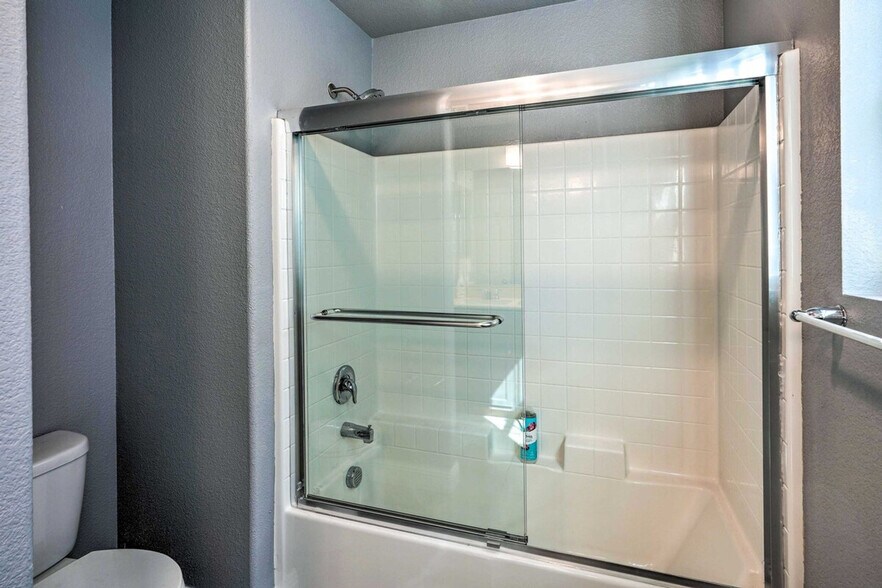 Building Photo - 761 Ashwick Loop