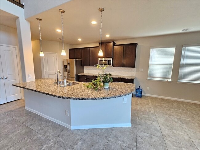 Building Photo - 24258 Via Vitani Dr