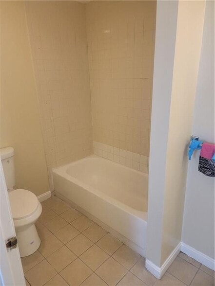 Building Photo - 69 Fales St