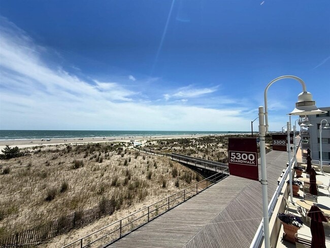 Building Photo - 5300 Boardwalk