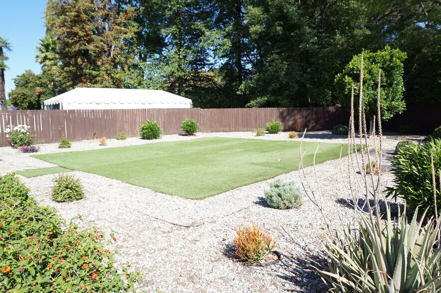 Building Photo - 18243 Superior St