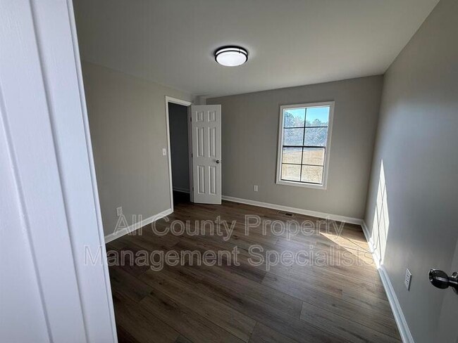 Building Photo - 1055 Motley Rd