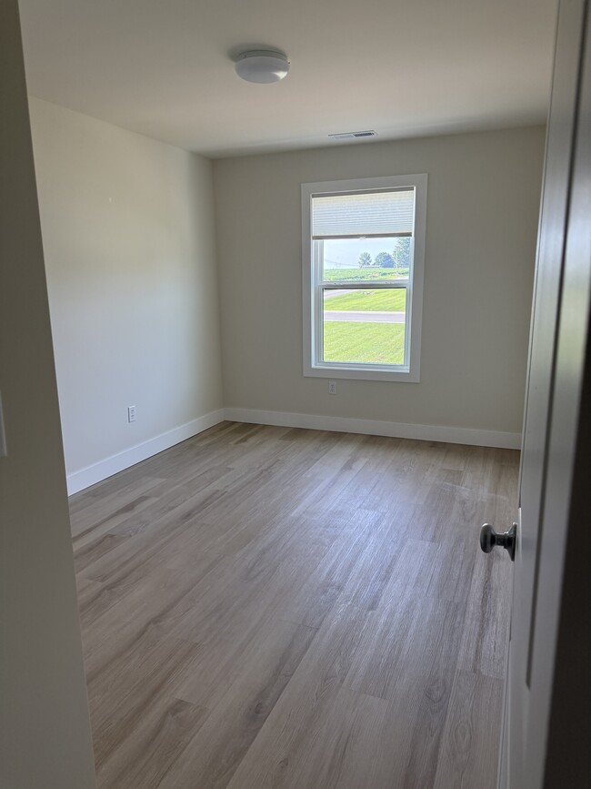 Building Photo - 499 S 100 E