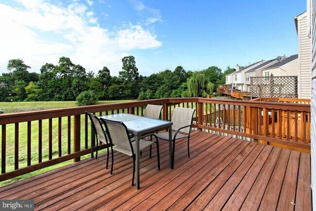 Building Photo - 6337 Littlefield Ct