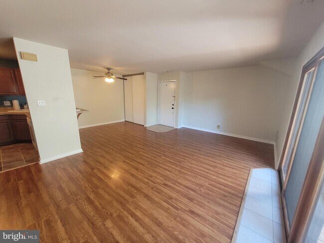 Building Photo - 604 Thornton Ct