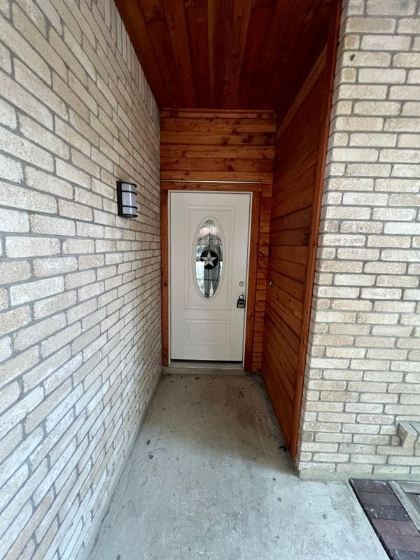 Building Photo - 8015 Copper Trail Dr