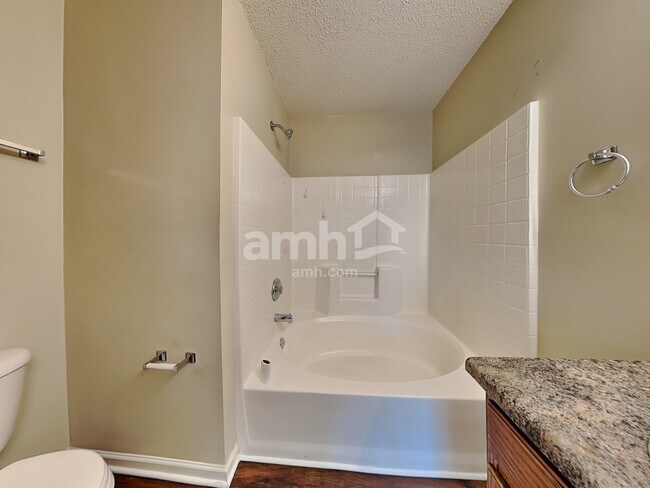 Building Photo - 112 Pope Ln