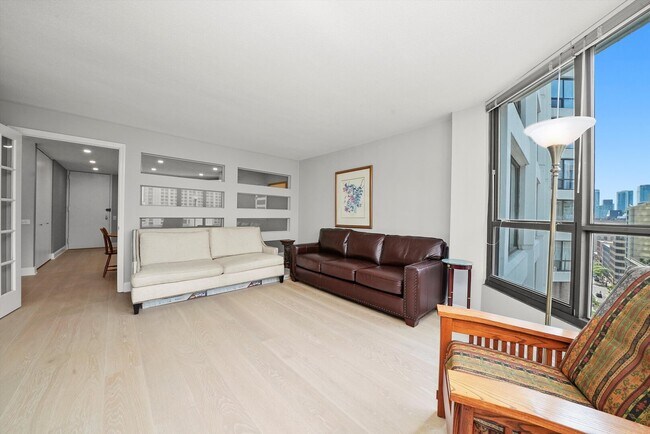 Building Photo - 405 N Wabash Ave