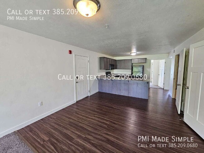 Building Photo - 783 E 550 S