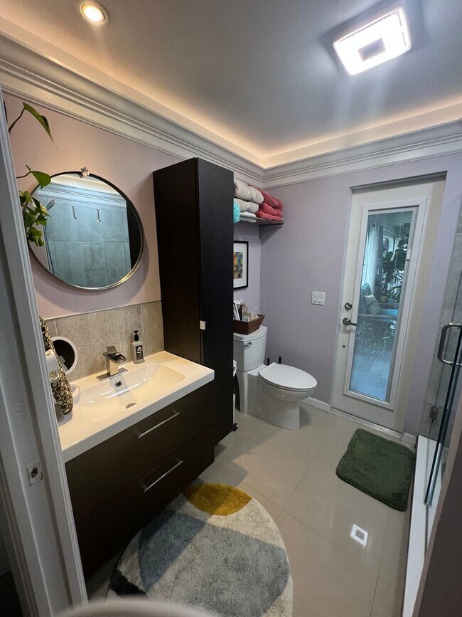 Building Photo - 3/2/2 Seasonal home in Deep Creek