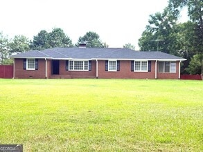Building Photo - 188 Parker Rd