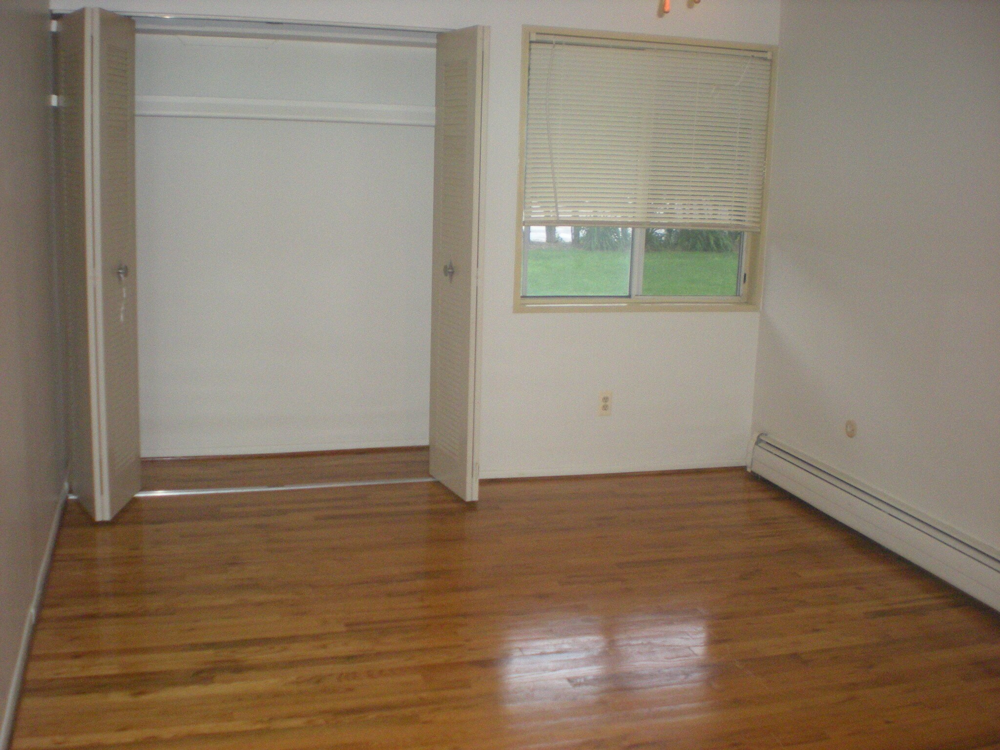 Building Photo - 9081 Wayne Rd