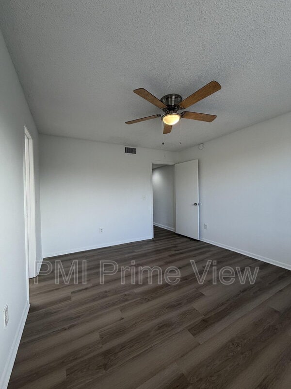 Building Photo - 4401 W McNab Rd