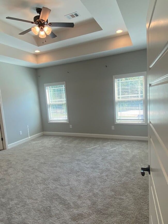 Building Photo - Quiet and Cozy Living in Phenix City