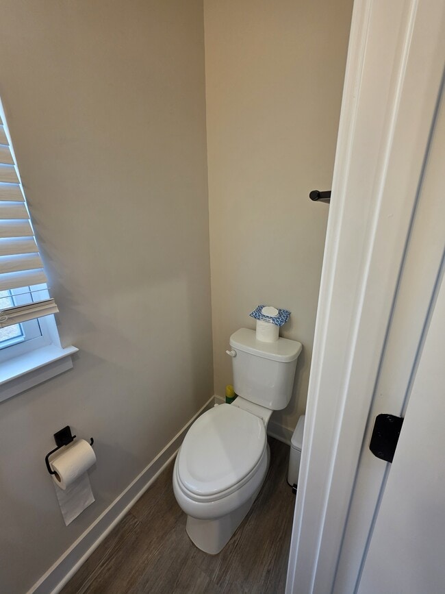 Building Photo - 9773 Oaklawn Blvd NW