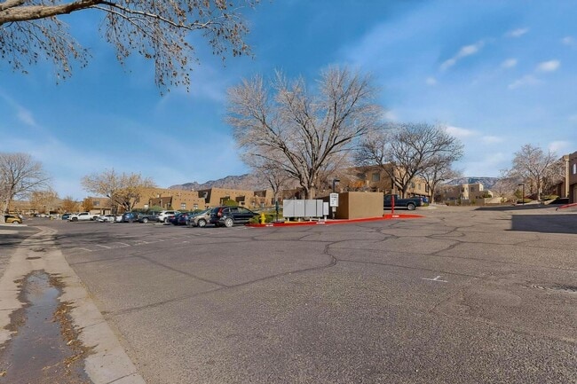 Building Photo - Prospectors Point NE Condo 2 Bedroom, 2 story, 1 1/2 Bath, 1 car garage