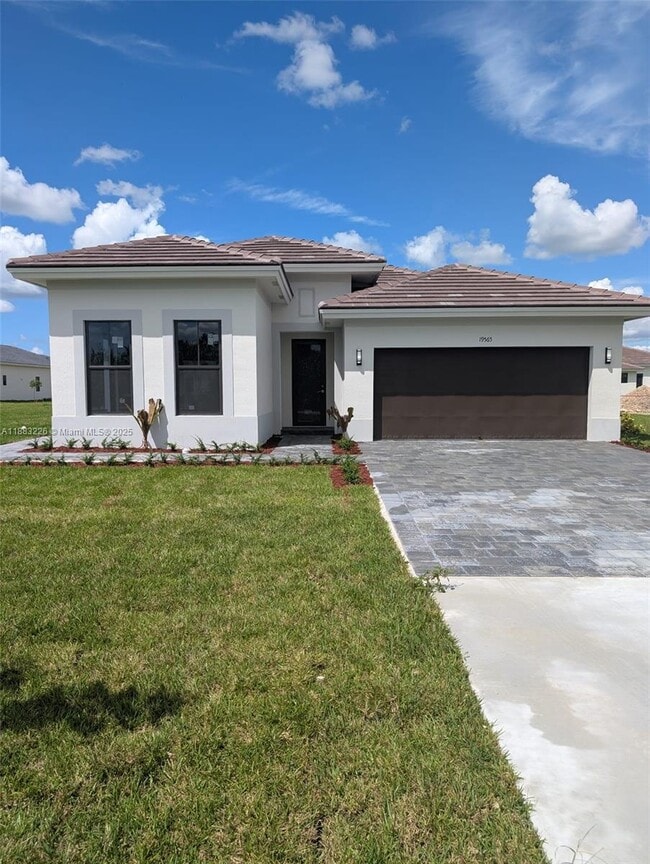 Primary Photo - 19565 SW 325th St