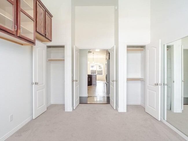 Building Photo - 2806 SE 3rd St