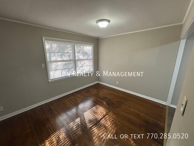 Building Photo - 3608 Sir Michael Dr