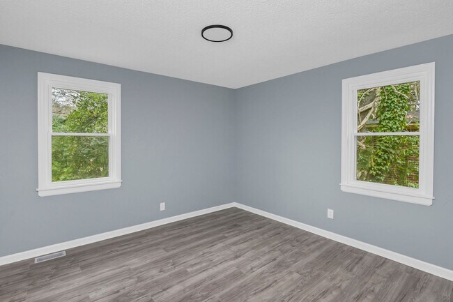 Building Photo - Fully Renovated 3-Bedroom Corner-Lot Gem Near Downtown Columbia & USC!