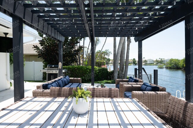 Building Photo - 5 Inlet Cay Dr
