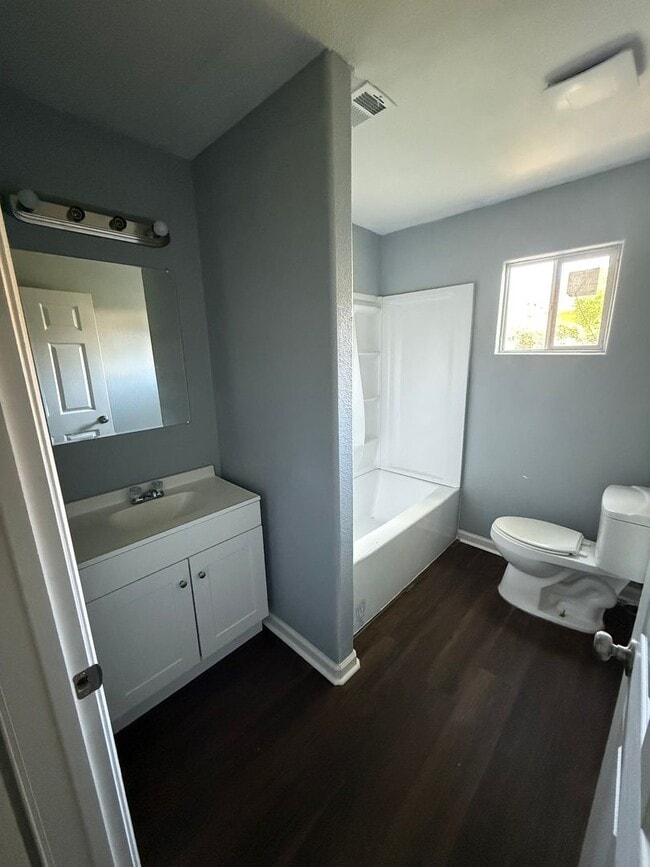 Building Photo - 3 Bedroom home for RENT in Orange