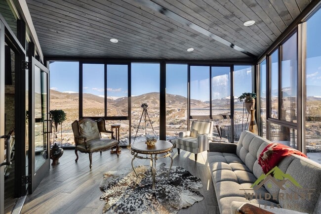 Building Photo - Stunning Luxury Mountain Home with Panoramic Views