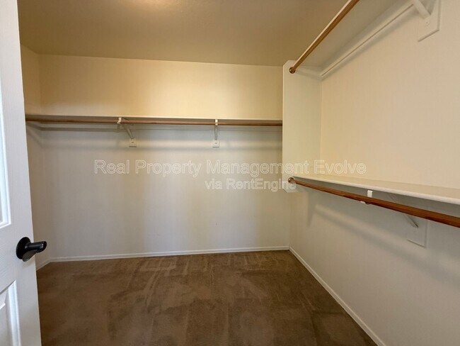 Building Photo - 8014 W Pima St