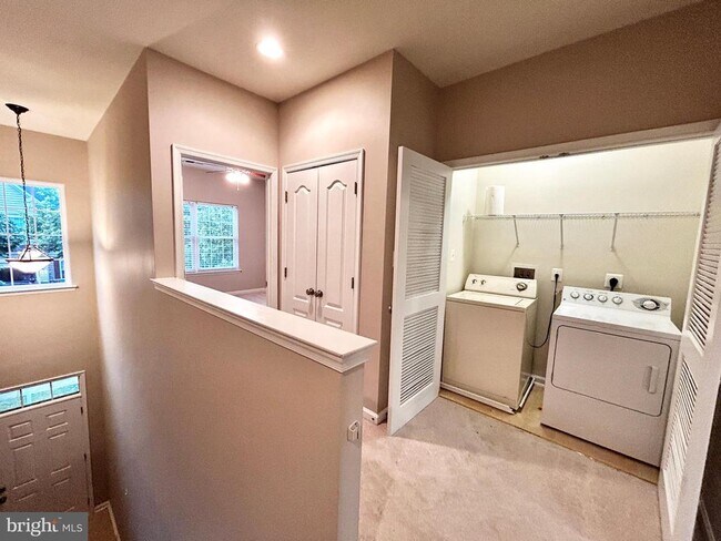 Building Photo - 312 Quinton Oaks Cir