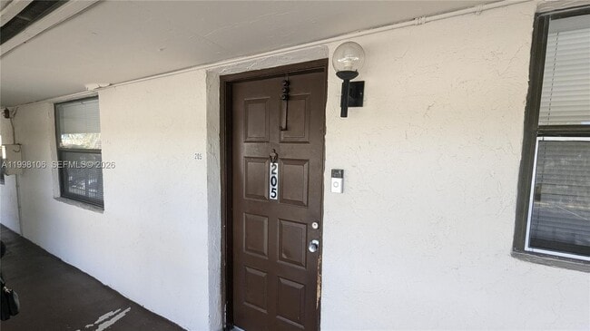 Building Photo - 6001 Shaker Wood Cir