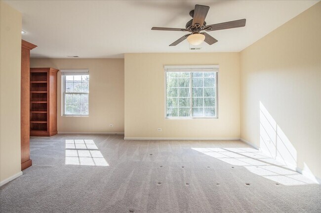 Building Photo - 2306 Reflections Dr