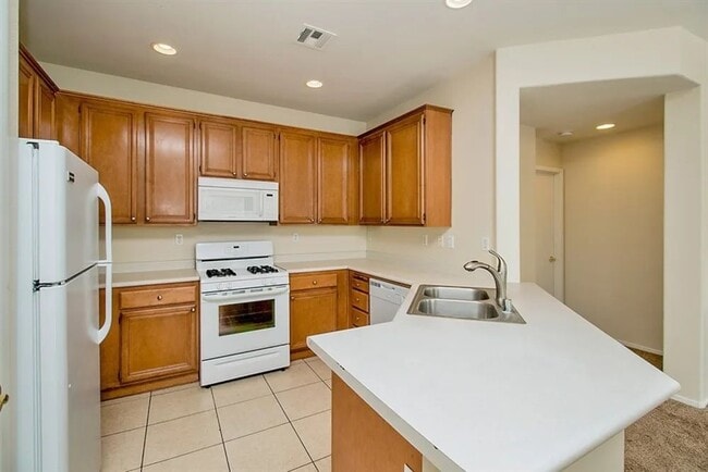 Building Photo - 1821 Running Fawn Ct