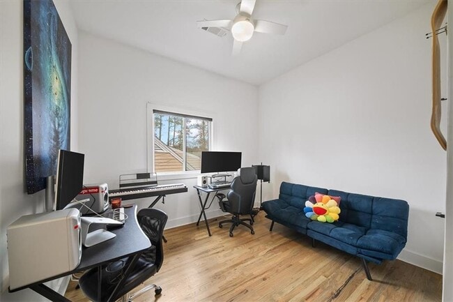 Building Photo - 1846 Rogers Ave SW