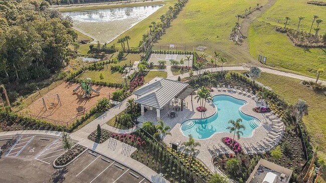 Building Photo - 6387 Grandview Hill Ct
