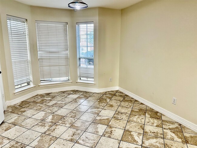 Building Photo - 3718 Winmont Ct