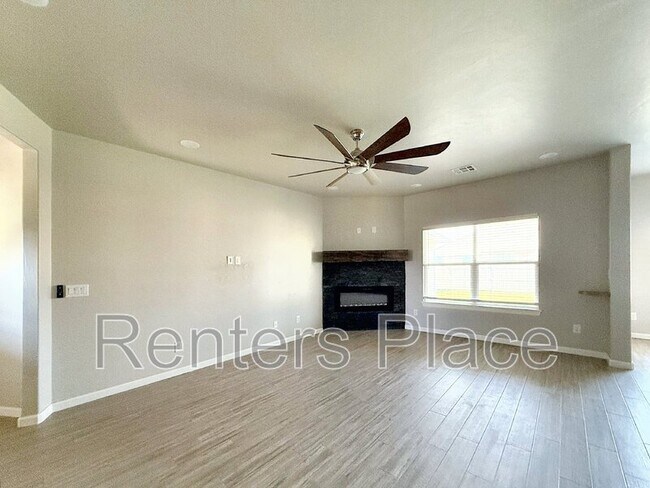 Building Photo - 2713 SE 22nd St