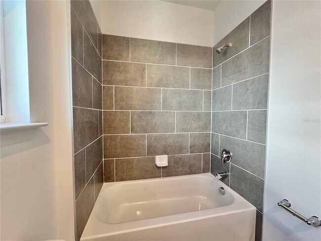 Building Photo - 313 Platform Ln