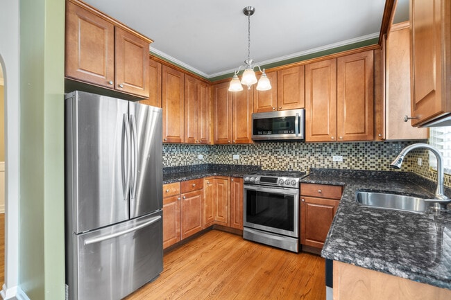 Building Photo - 1509 Lake Ridge Ct