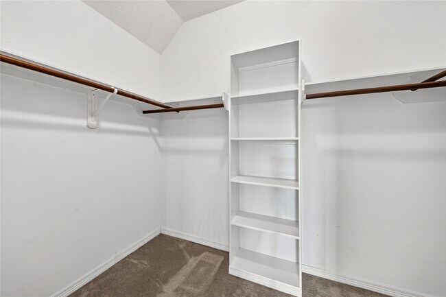 Building Photo - 1470 Sherwood Park Cir