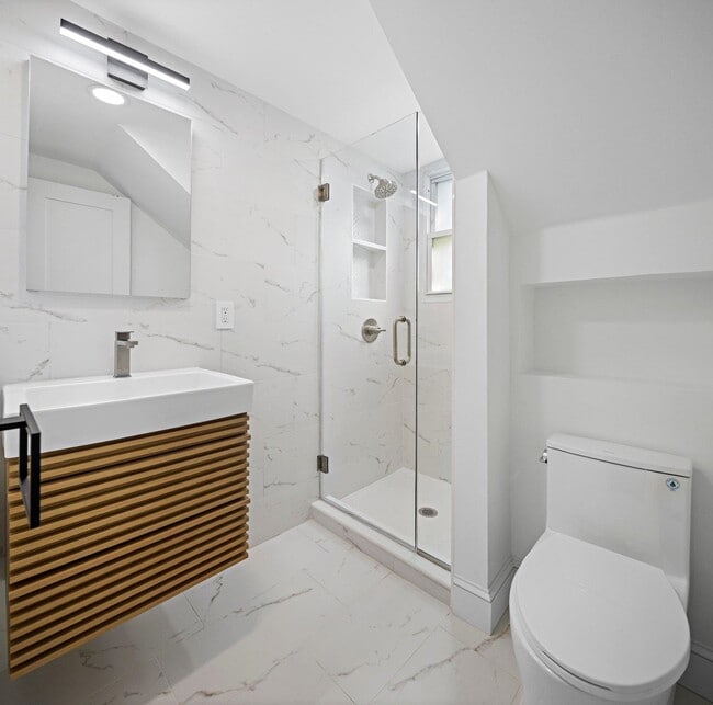 Building Photo - 44 Highwood Terrace